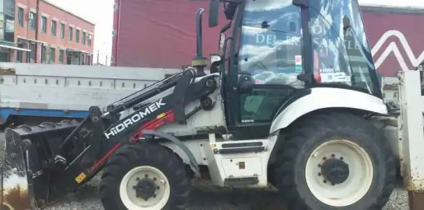 Продается Экскаватор-погрузчик HIDROMEK HMK 102B, фотография 3