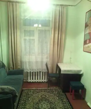 Комната в двухкомнатной квартире, Театральная 9, фотография 1