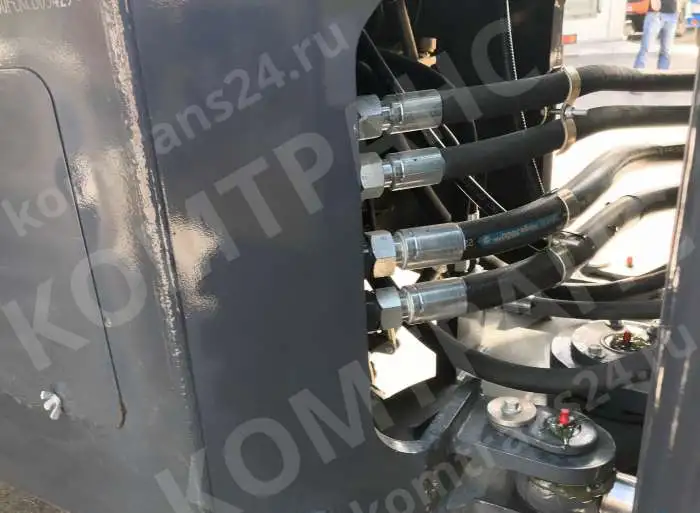 фронтальный погрузчик XCMG ZL30FV Ковш+Захват, фотография 9