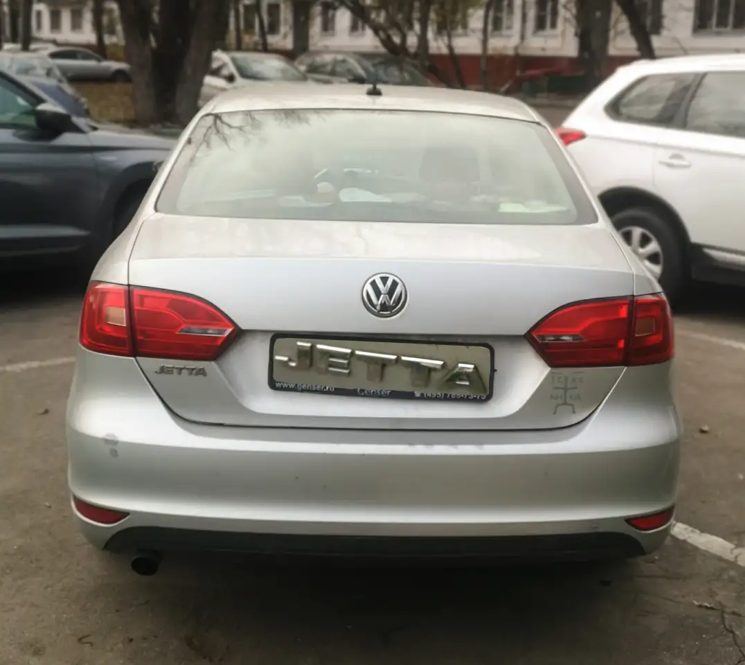 Продать авто с пробегом. Volkswagen Jetta, фотография 4