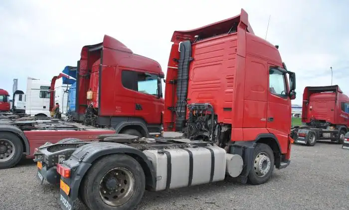 Седельный тягач Volvo FH 12 - 2008 год выпуска , фотография 4