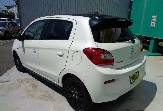 Mitsubishi Mirage, фотография 5