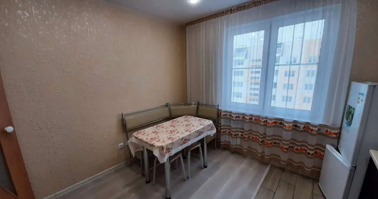 Сдам 1 кв. в 10 МКР, фотография 4