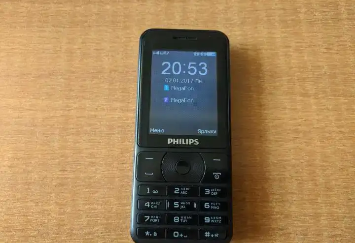 Philips Xenium E181 оригинал, 2-сим-карты, фотография 2