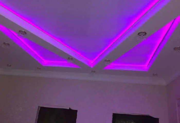 Натяжные потолки 