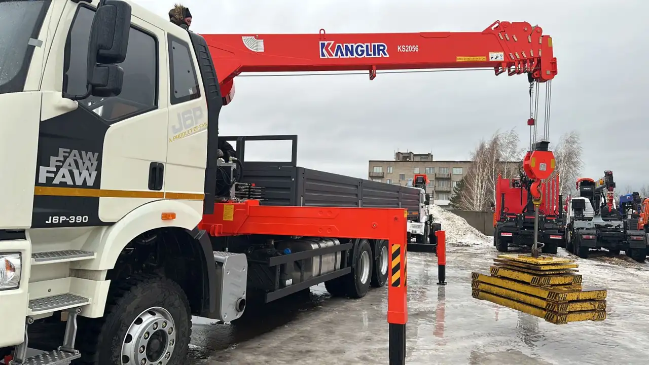 Бортовые автомобили FAW  Камаз с КМУ новые, фотография 1