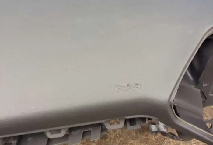 Ремонт торпеды Ford Kuga new, фотография 3