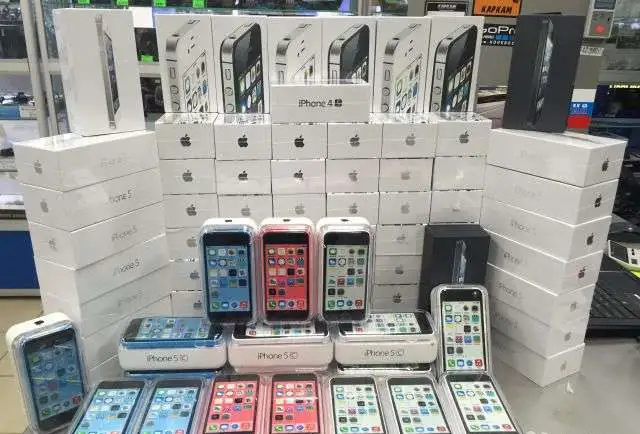 Новые iPhone 4s/5/5c/5s/6/6s Гарантия. Магазин, фотография 2