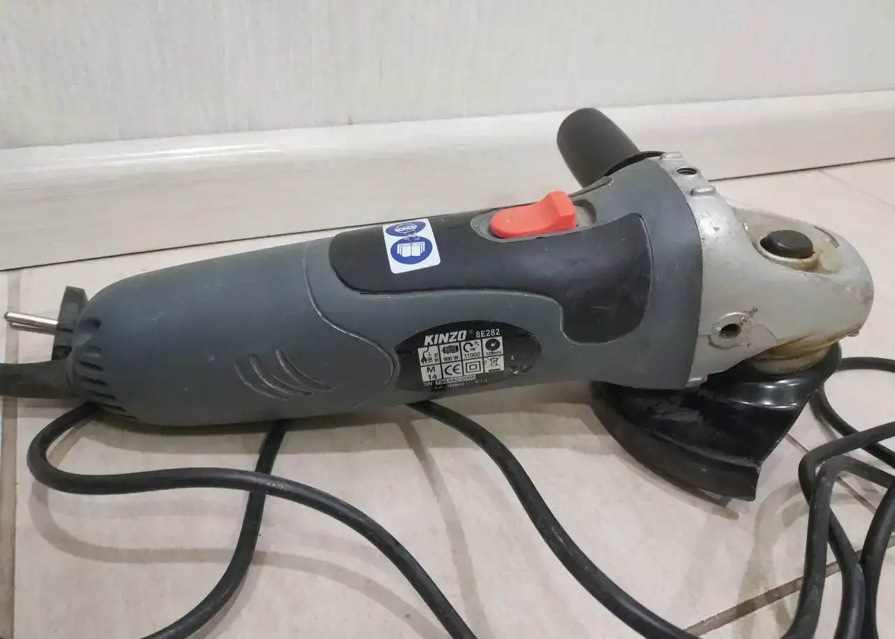 Эл Лобзик 600w кейс  Эл ушм болгарка 900w, фотография 9