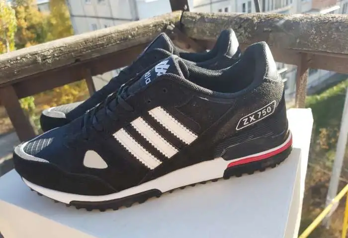 Adidas, фотография 1
