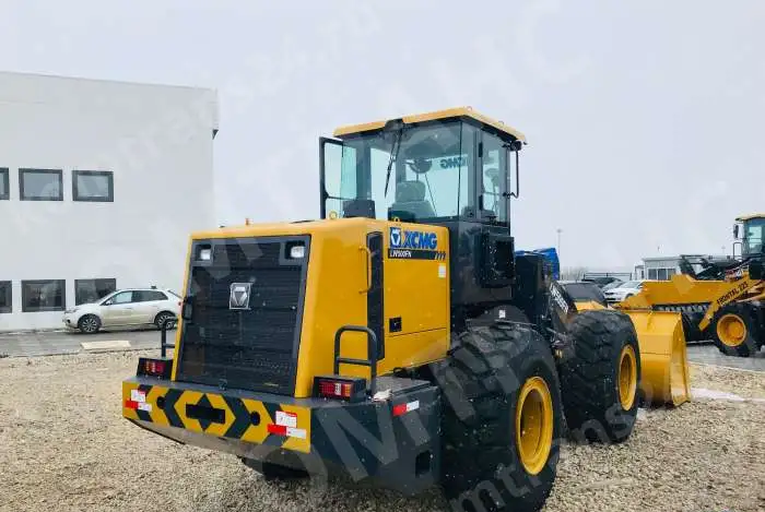 фронтальный погрузчик XCMG LW500FN, фотография 11