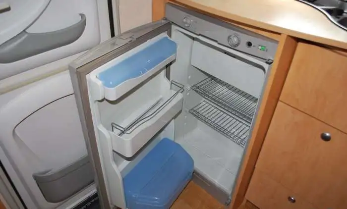 Прицеп дача, дом на колесах CARAVELAIR AMBIANCE 400 Караван, жилой прицеп., фотография 8