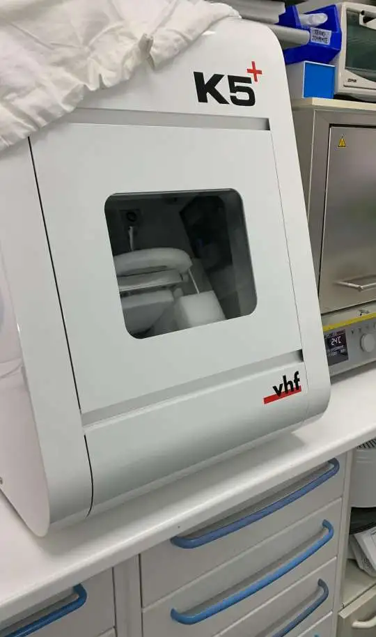 VHF K5+ 5-Axis Dry Dental Milling Machine, фотография 2