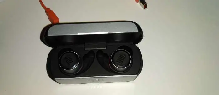 JBL REFLECT FLOW, фотография 1