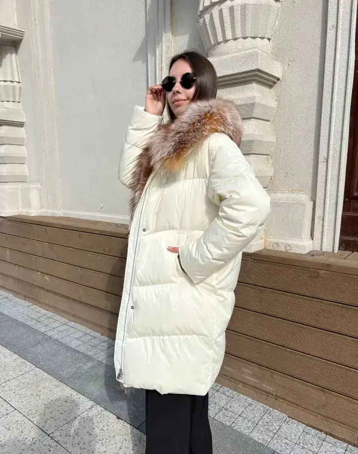 Пуховик молочный на гусином пуху с лисой❄️  ❗️Наполнитель: 100% гусиный пух  ❗️Натуральная лиса ❗️Размеры 42-50, фотография 1