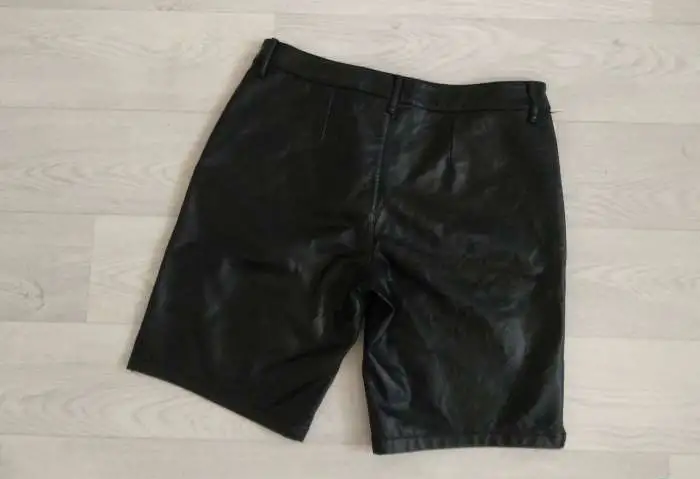 Шорты из экокожи FOREVER 21, фотография 3