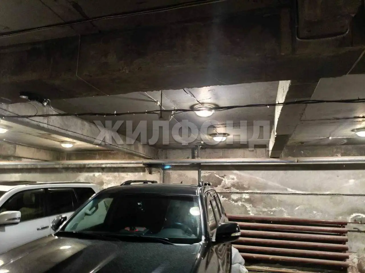 Продается место на закрытой стоянке, 17 м2, фотография 1