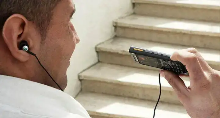 Sony Ericsson W902 оригинал,комплект, фотография 6