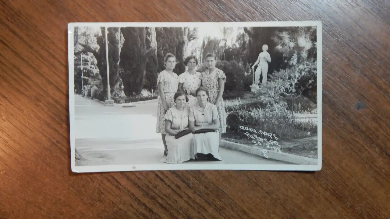Фото-Девушки на отдыхе в Сочи 1958 год, фотография 2
