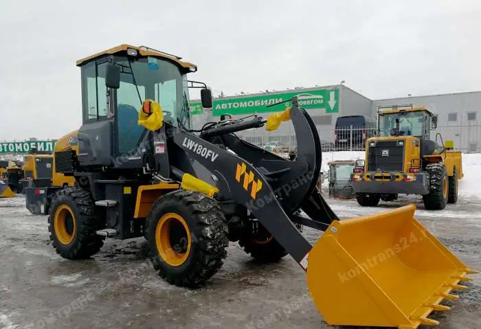 фронтальный погрузчик XCMG LW180FV, фотография 5