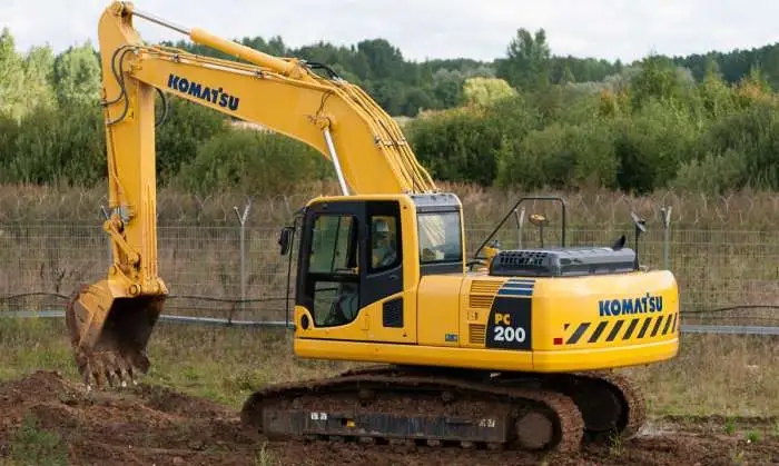 Аренда экскаватора гусеничного Komatsu PC 200, фотография 2