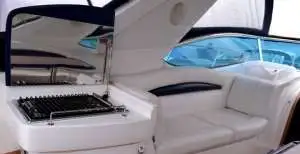 Моторная яхта Sealine s38, фотография 8