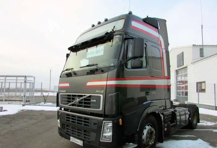 Тягач VOLVO, фотография 2