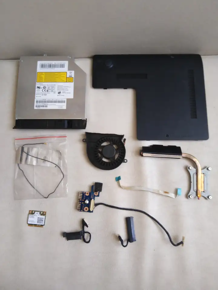 Samsung NP300E5A запчасти., фотография 5