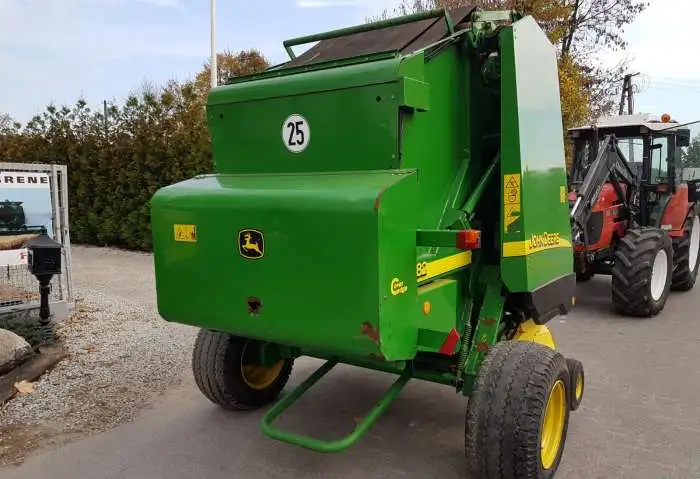 Пресс -подборщик John Deere 582, фотография 3