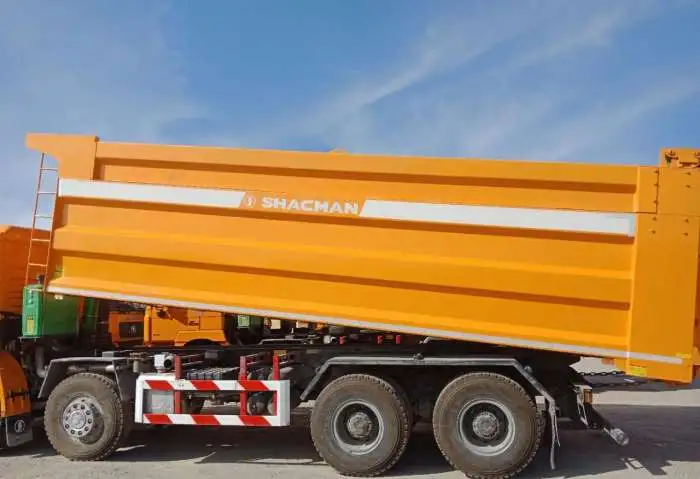 Самосвал Shacman 8x4, фотография 6
