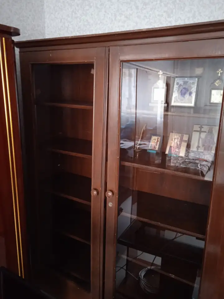 продам книжный шкаф, фотография 4