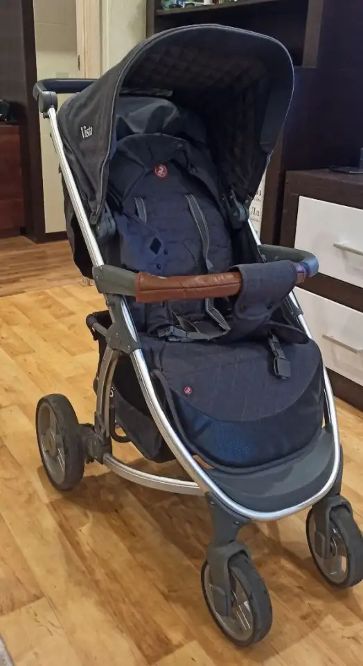 Продам прогулочную коляску Carrello Vista CRL-8505 Steel Gray, фотография 1