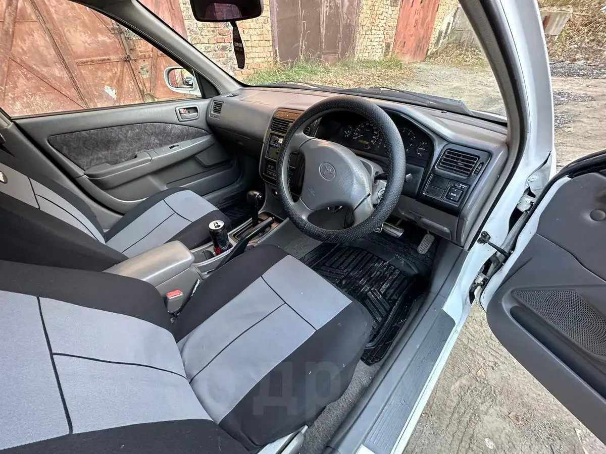 Toyota Carina 1999г, фотография 9