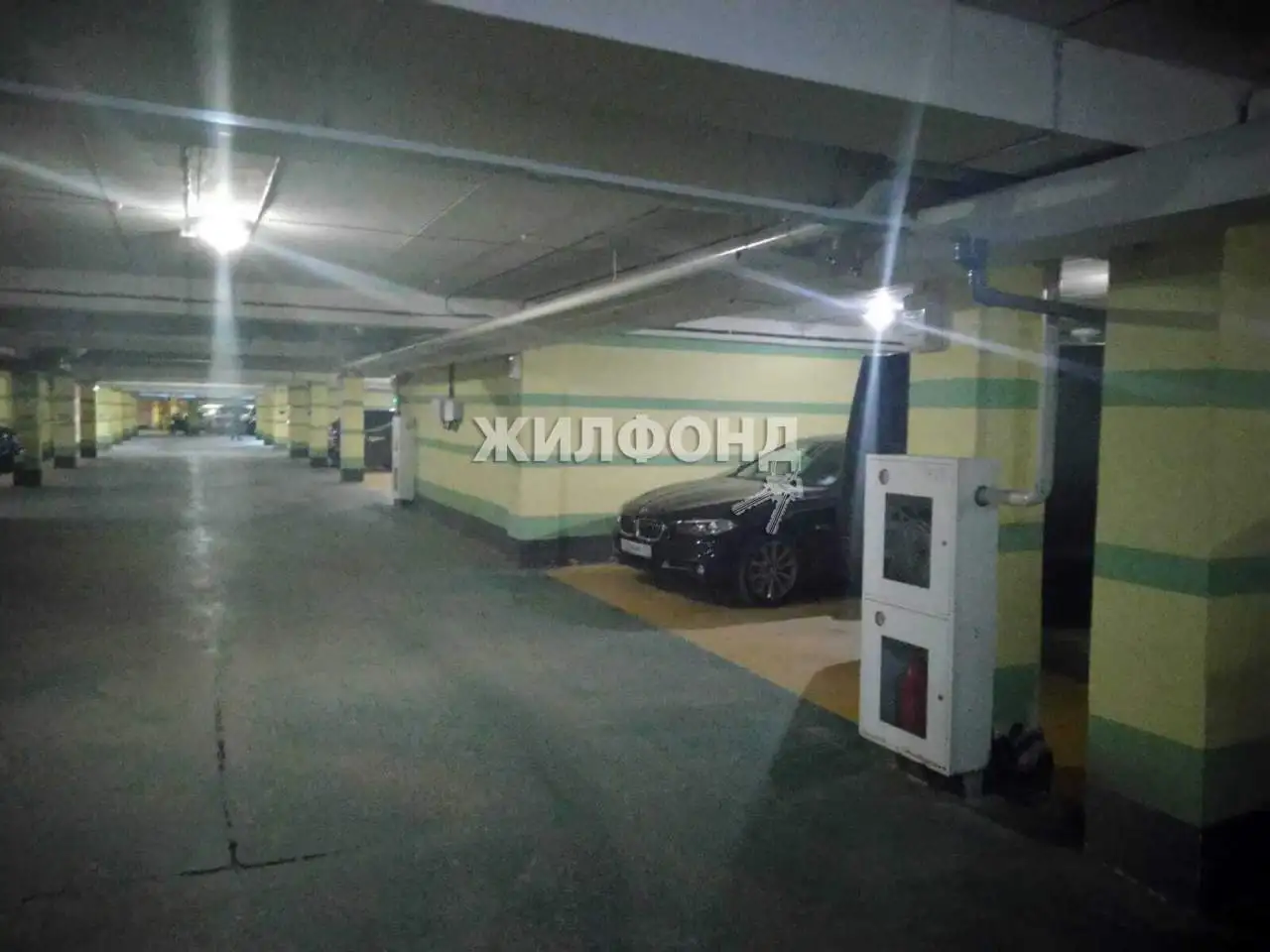 Продается место на закрытой стоянке, 17.4 м2, фотография 2