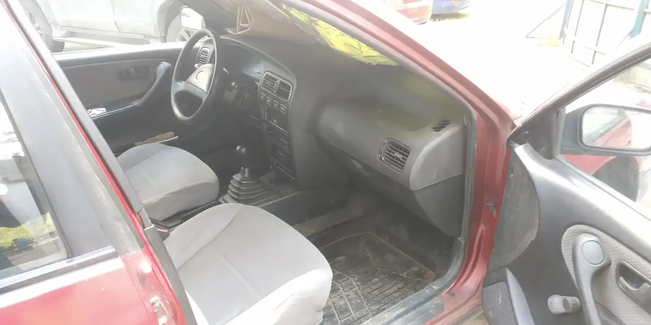 Продается Nissan Primera, 1992 универсал, фотография 7