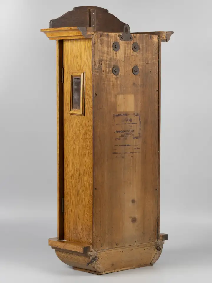 Старинные настенные часы Westminster glockenspiel в деревянном корпусе в стиле Модерн. 1900-е гг., фотография 3