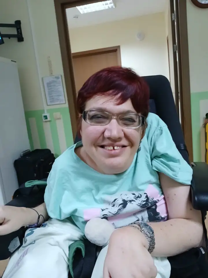 Ищем помощницу для девушки-инвалида, фотография 1