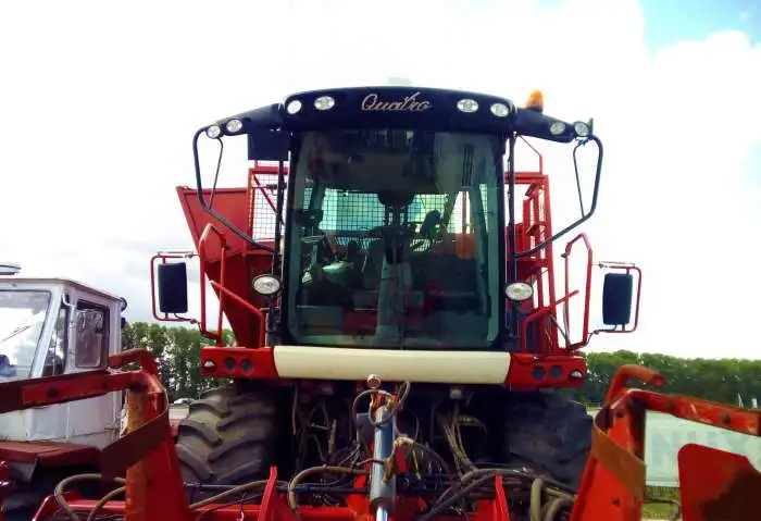 Свеклоуборочный самоходный комбайн Agrifac Quatro, фотография 10