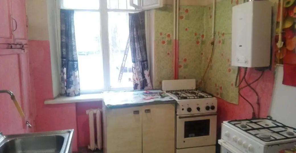 Собственник продаю комнату в трёхкомнатной квартире, фотография 4