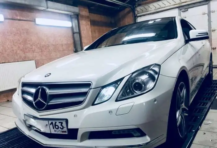 Mercedes-Benz E 250 2010г.в., фотография 5