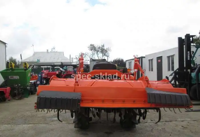 Мини-трактор Kubota B1-15D, фотография 1