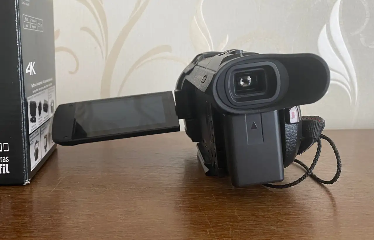 Видеокамера Panasonic HC-VXF990 4K, фотография 4