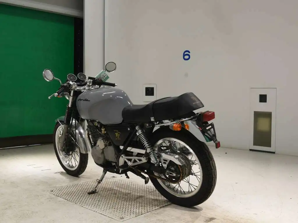 Мотоцикл дорожный Honda GB400TT рама NC20 классика, фотография 6