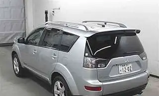 Mitsubishi  Outlendet, фотография 2