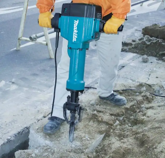 Аренда бетонолома Makita 63 Дж пионерская, большевиков, комендантский, дыбенко, коломяги, фотография 1