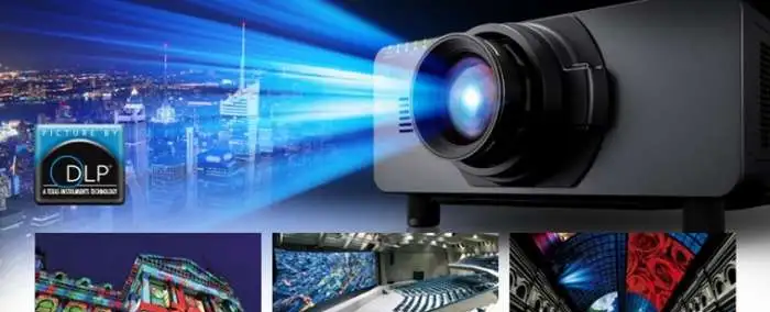 Проектор Panasonic PT-DS20K DLP x3 разрешение 1400x1050 световой поток 20000 лм, фотография 1