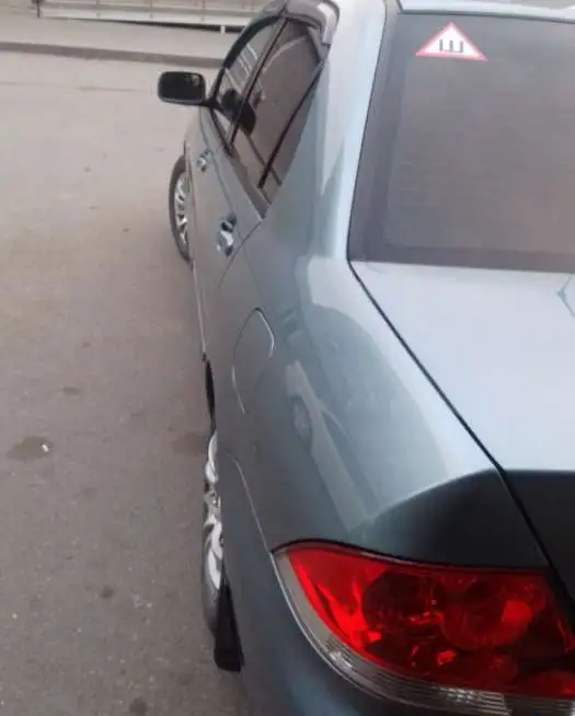 Mitsubihi Lancer, фотография 2