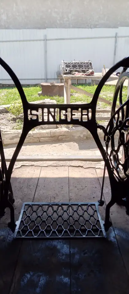 Продам ножки машинки Singer, фотография 1