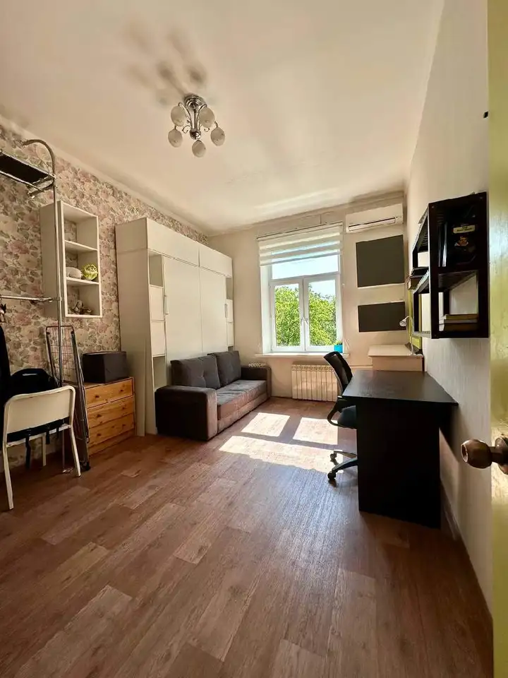 Продается комната 14.9 м2 в 3 ком.кв., фотография 1