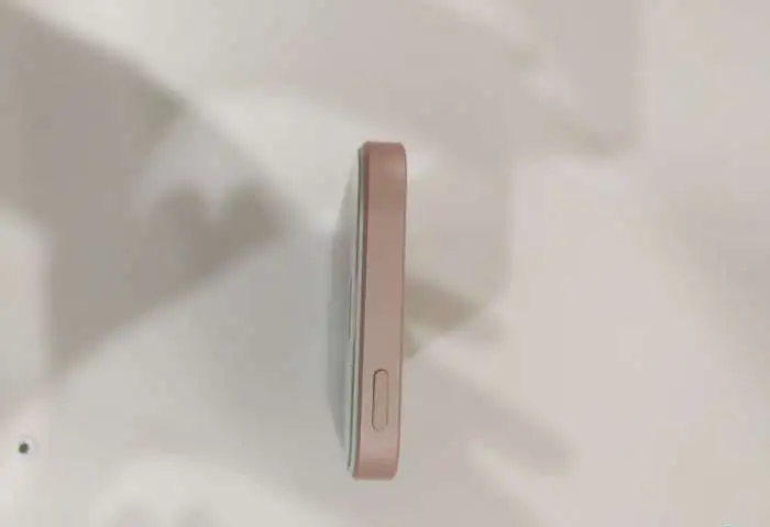 Продам телефон Apple iphone se 32 гб rose gold, фотография 4